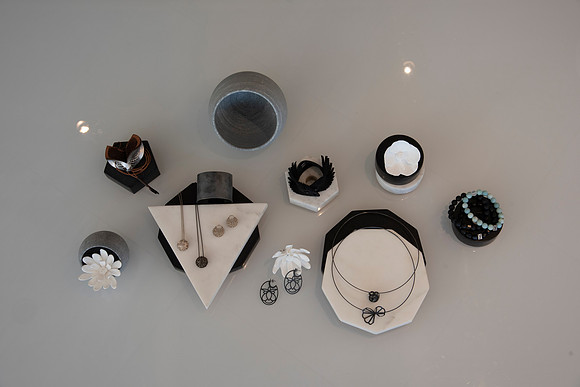untouched before - jewelry carousel